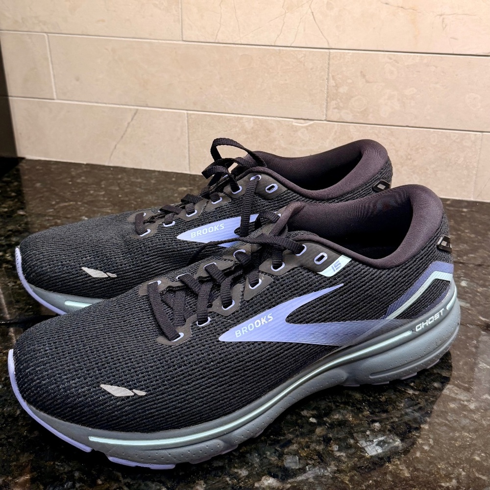 Brooks Women's Ghost 15 Neutral Running Shoes – Black/Jacaranda/Salt